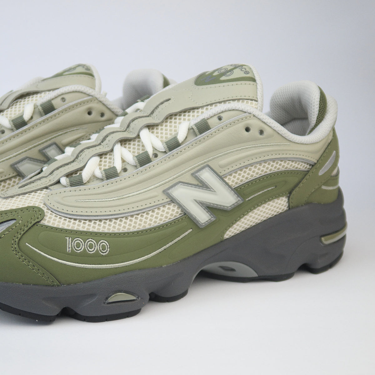 New Balance 1000 Olivine Sea Salt Green