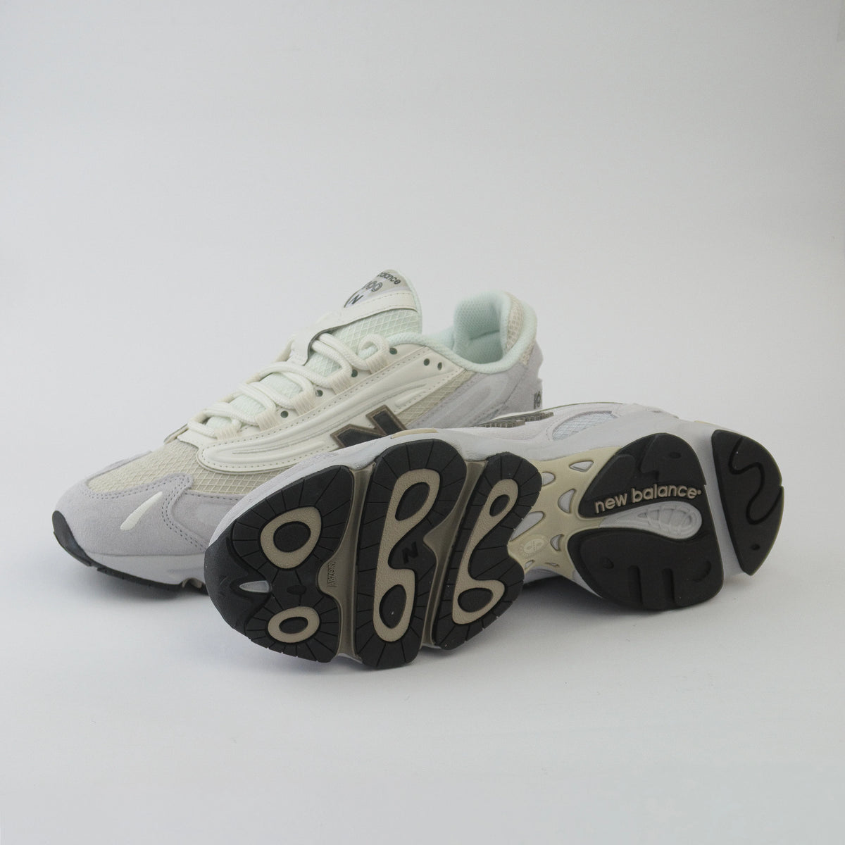 New Balance 1000 Pearl Grey