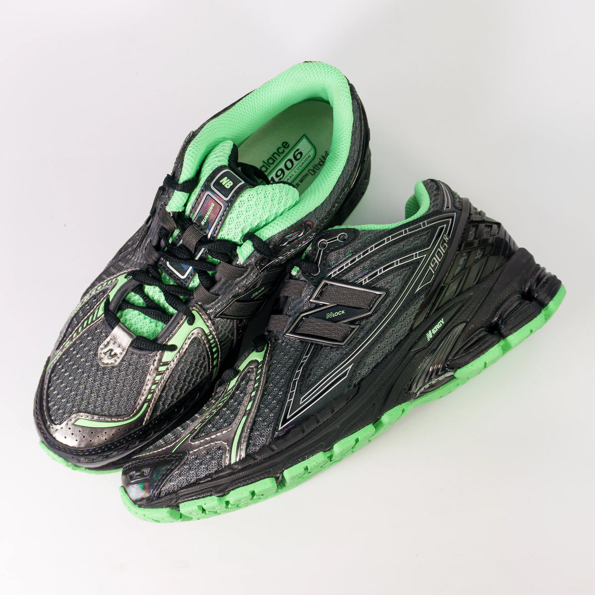 New Balance 1906R Space Grey Metallic Green