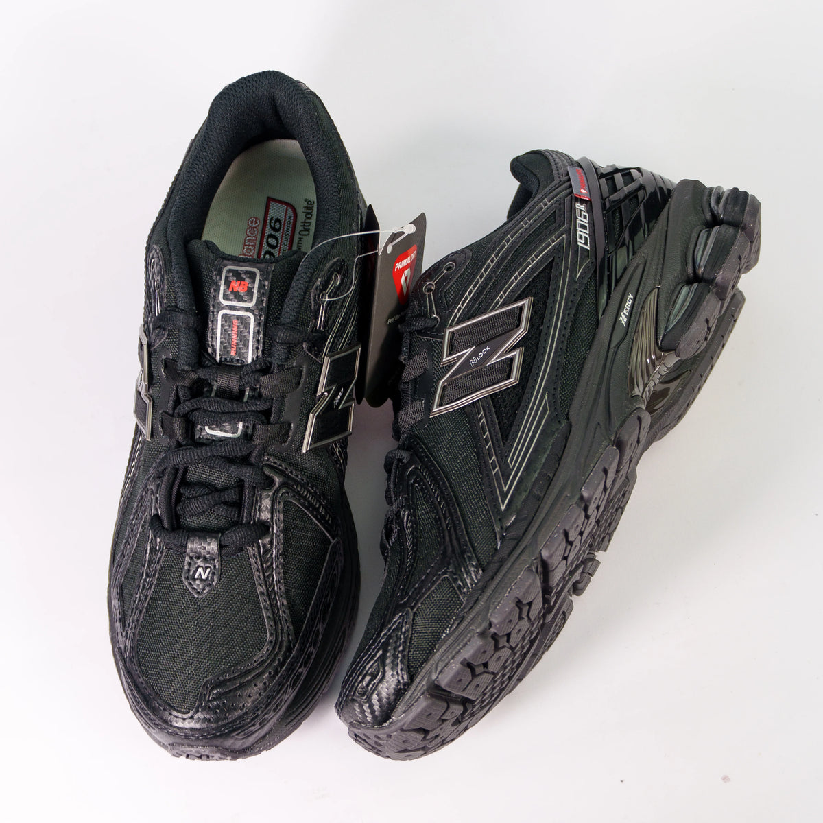 New Balance 1906R Full Black Primaloft